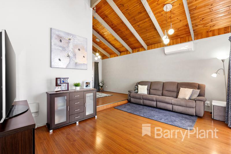 67 Hurlstone CrescentMill Park, VIC 3082, Mill Park - Thumbnail 3
