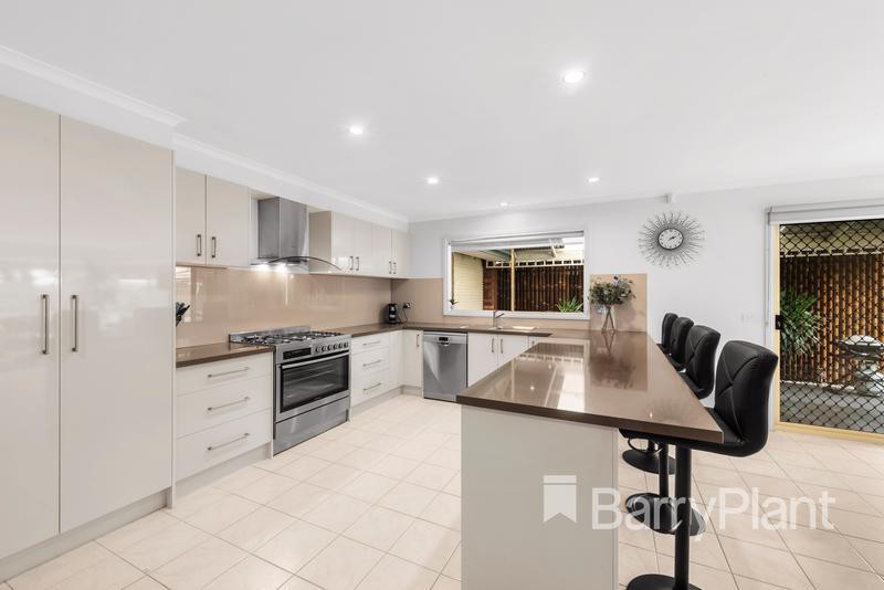 16 Teatree DriveSouth Morang, VIC 3752, South Morang - Thumbnail 3