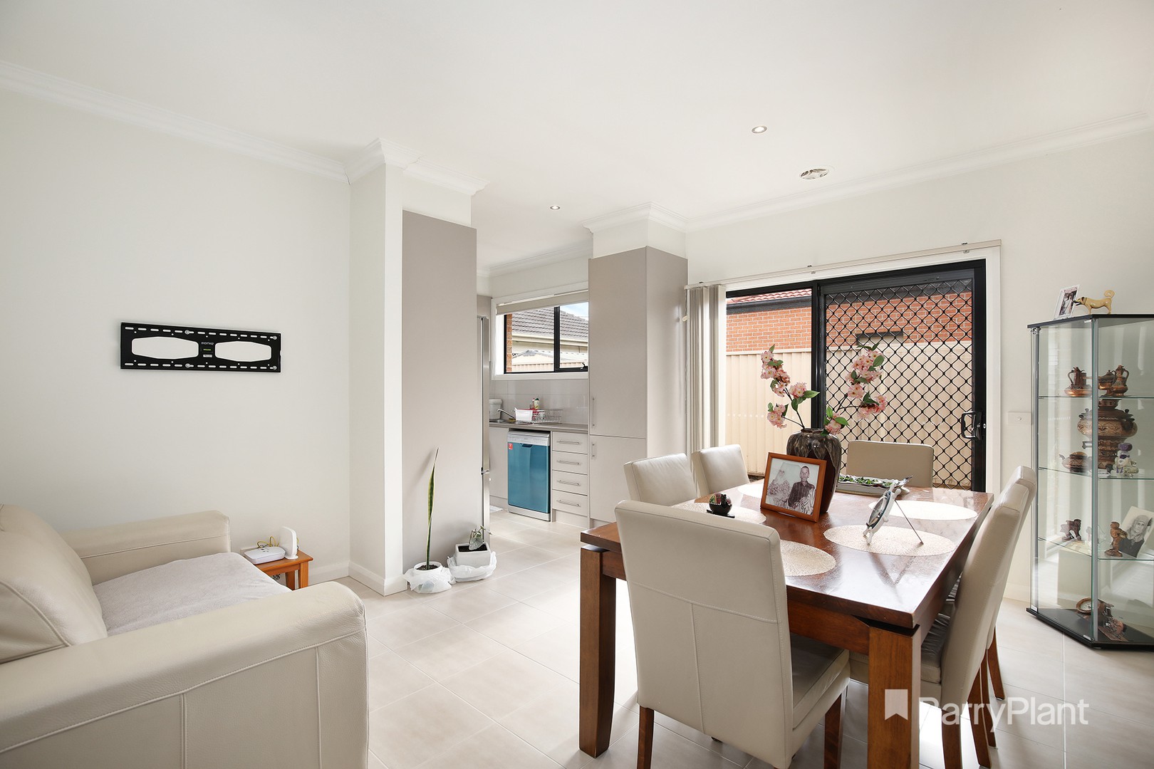 2/9 Melbourne AvenueGlenroy, VIC 3046, Glenroy - Thumbnail 2
