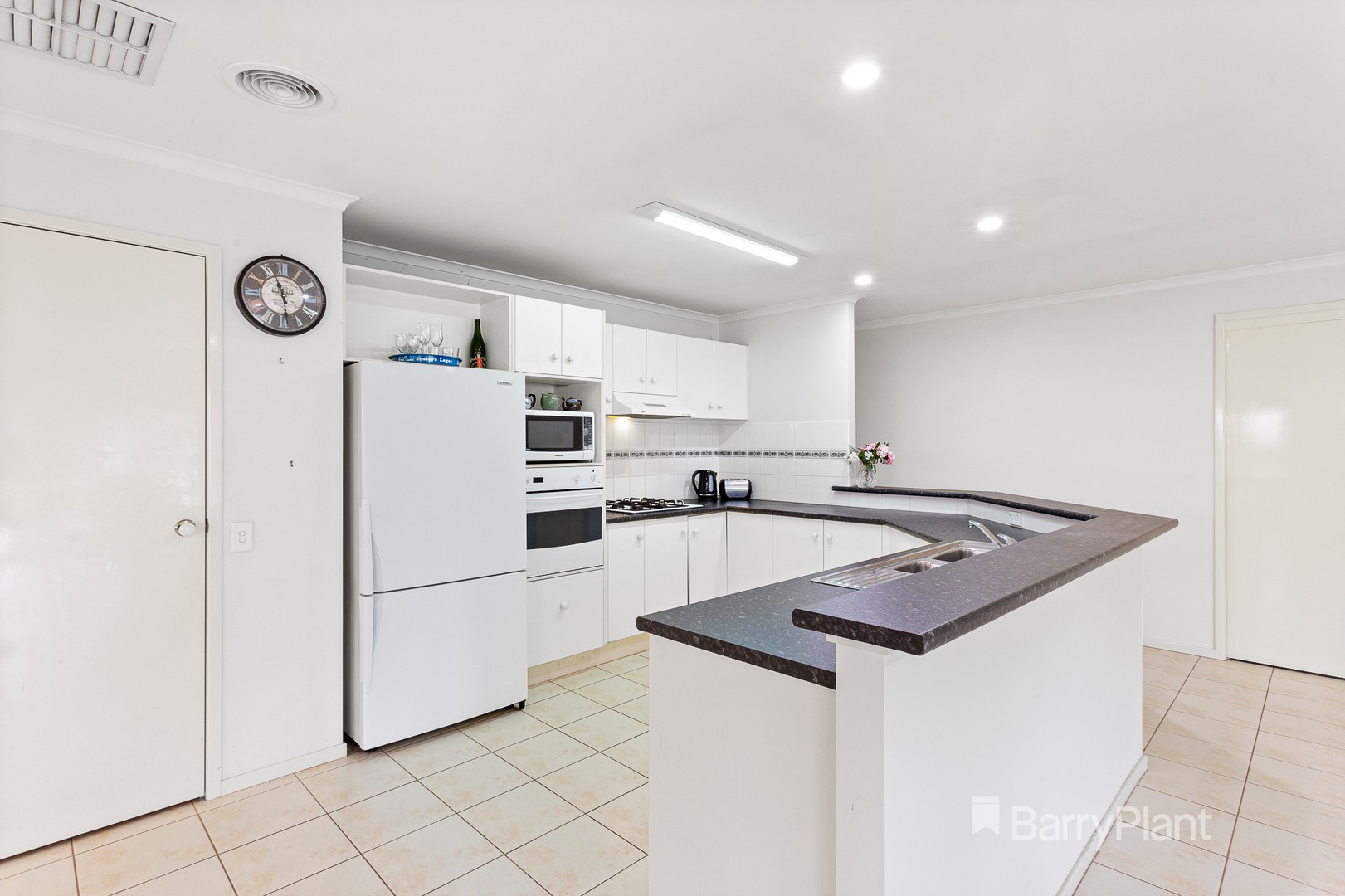 136 Spring RoadDingley Village, VIC 3172, Dingley Village - Thumbnail 6