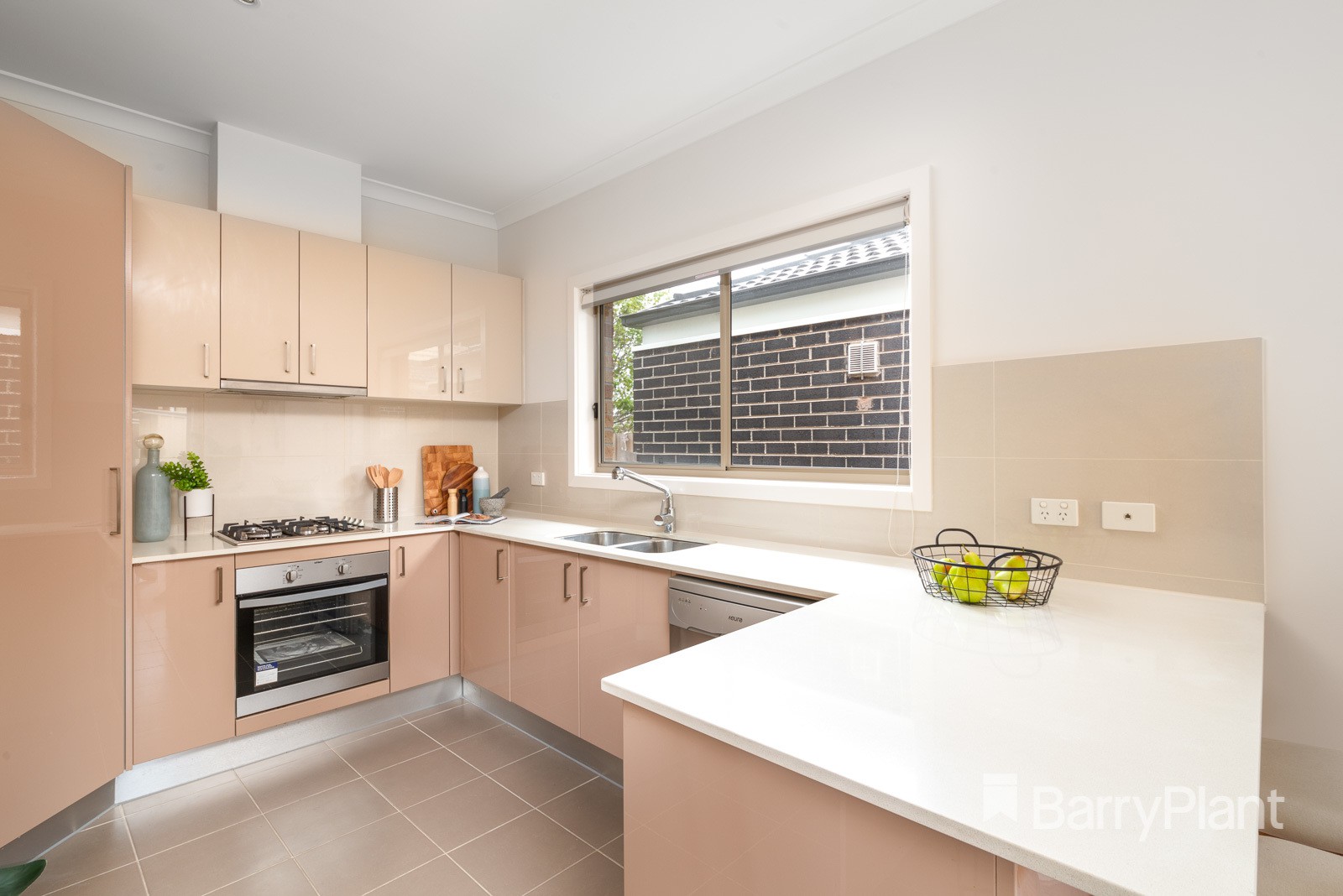 3/101 Kitchener StreetBroadmeadows, VIC 3047, Broadmeadows - Thumbnail 3