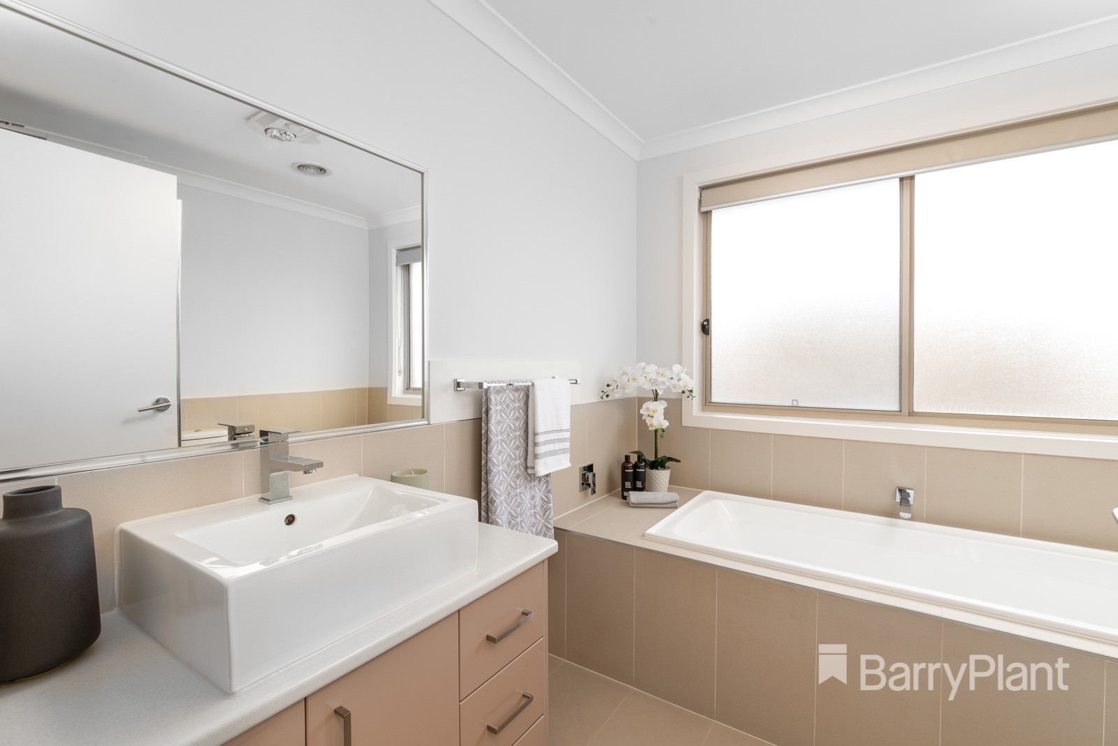 3/101 Kitchener StreetBroadmeadows, VIC 3047, Broadmeadows - Thumbnail 6
