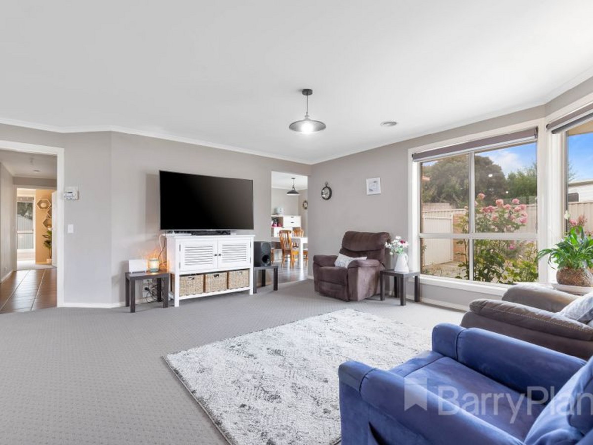 11 Zora CourtSebastopol, VIC 3356, Sebastopol - Thumbnail 4