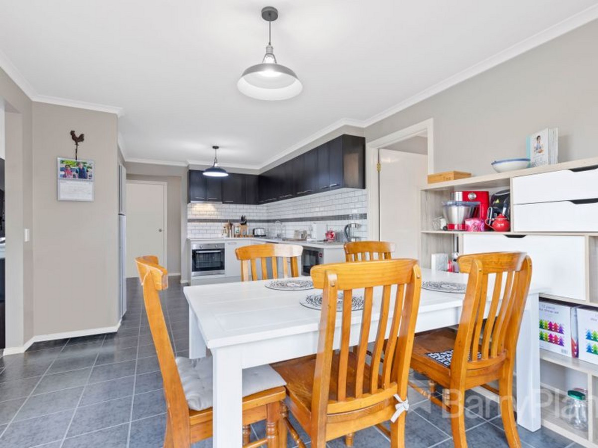 11 Zora CourtSebastopol, VIC 3356, Sebastopol - Thumbnail 6