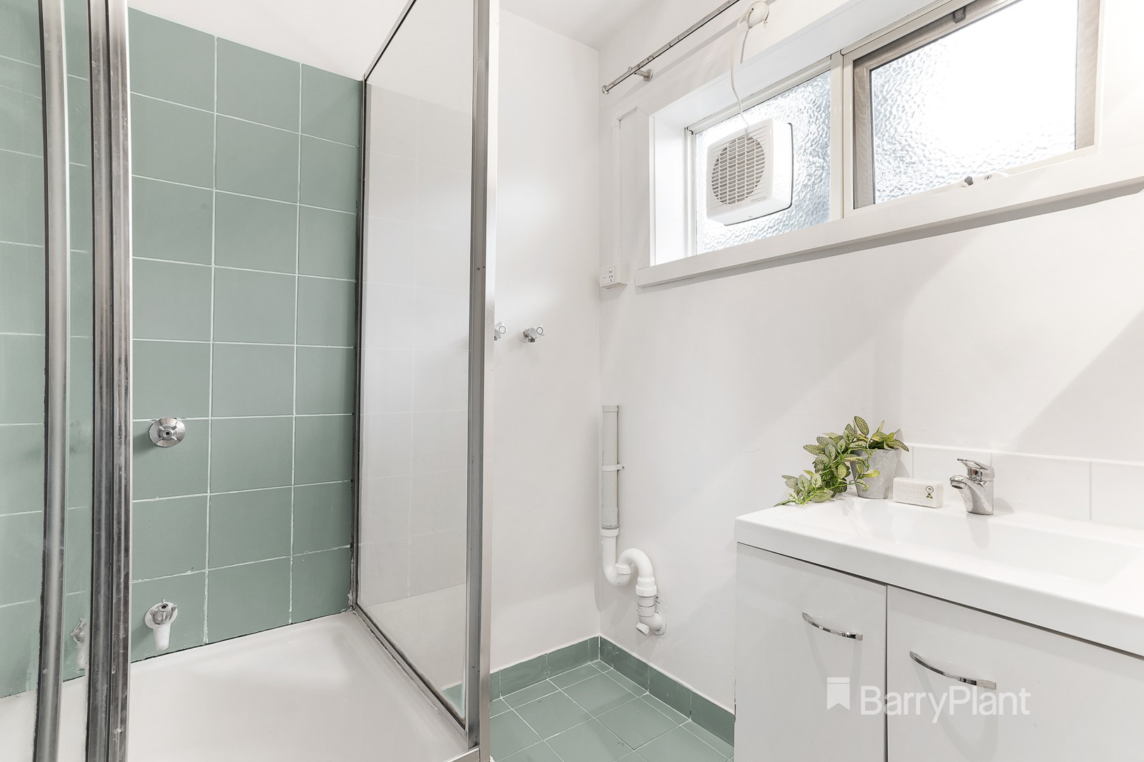 2/57 Collins StreetMentone, VIC 3194, Mentone - Thumbnail 5