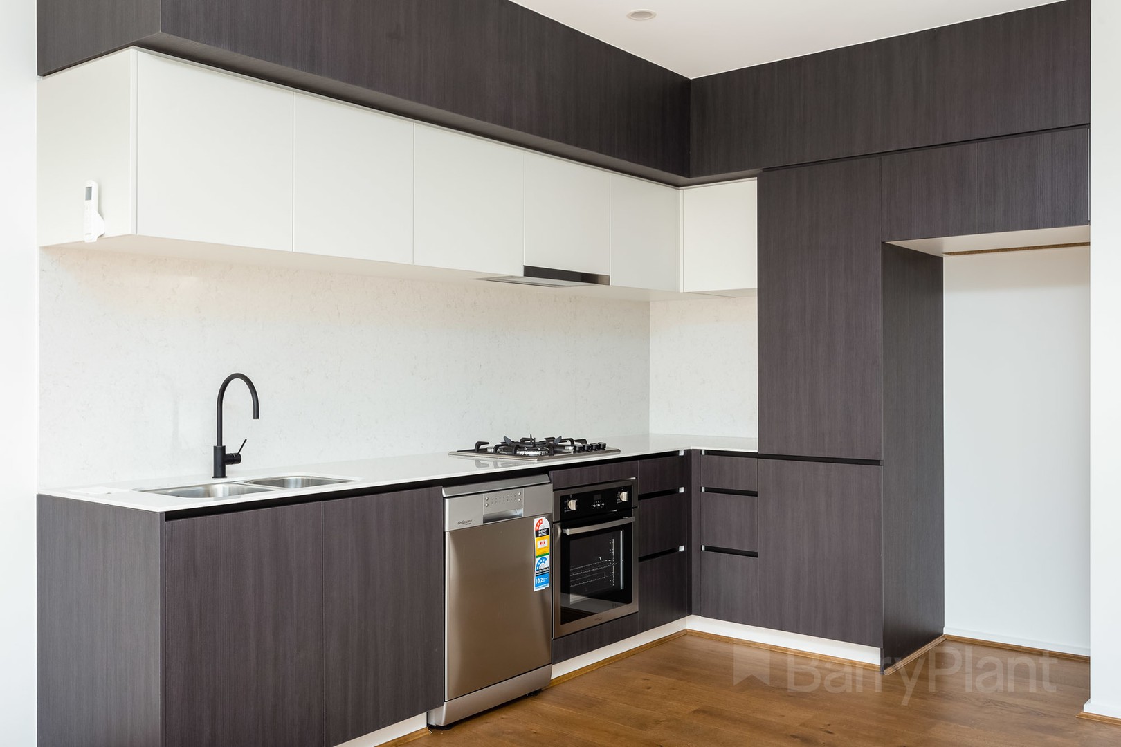 41 Murnong StreetPoint Cook, VIC 3030, Point Cook - Thumbnail 2