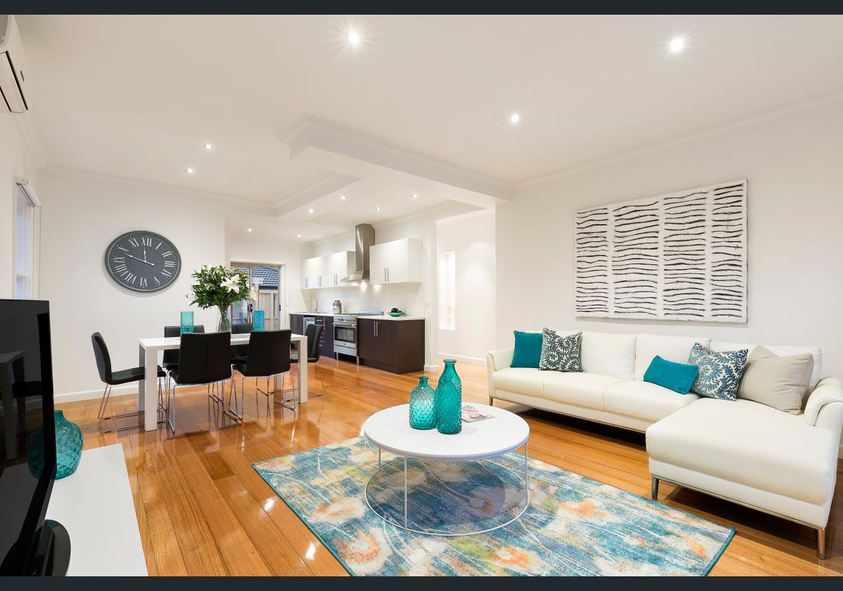 1/5 Luntar Road, Oakleigh South, VIC 3167 - Thumbnail 1 - 08/02/2021