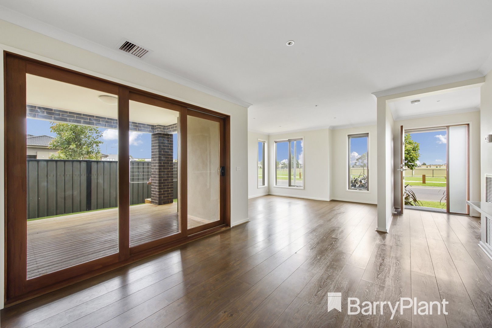 1 Scotsdale Road, Truganina, VIC 3029 - Thumbnail 2 - 09/02/2021