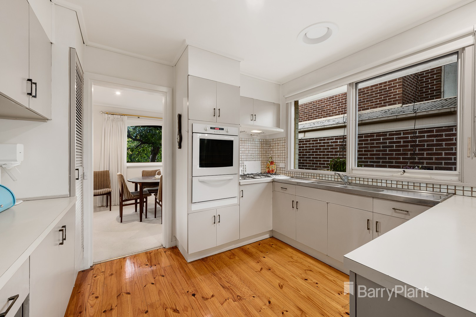 11 Millard Street, Templestowe Lower, VIC 3107, Templestowe Lower - Thumbnail 3