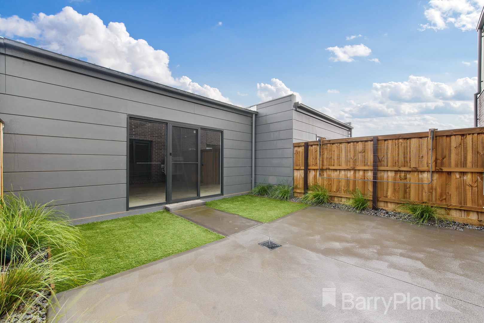 76 Treeve Parkway, Werribee, VIC 3030 - Thumbnail 1 - 11/02/2021