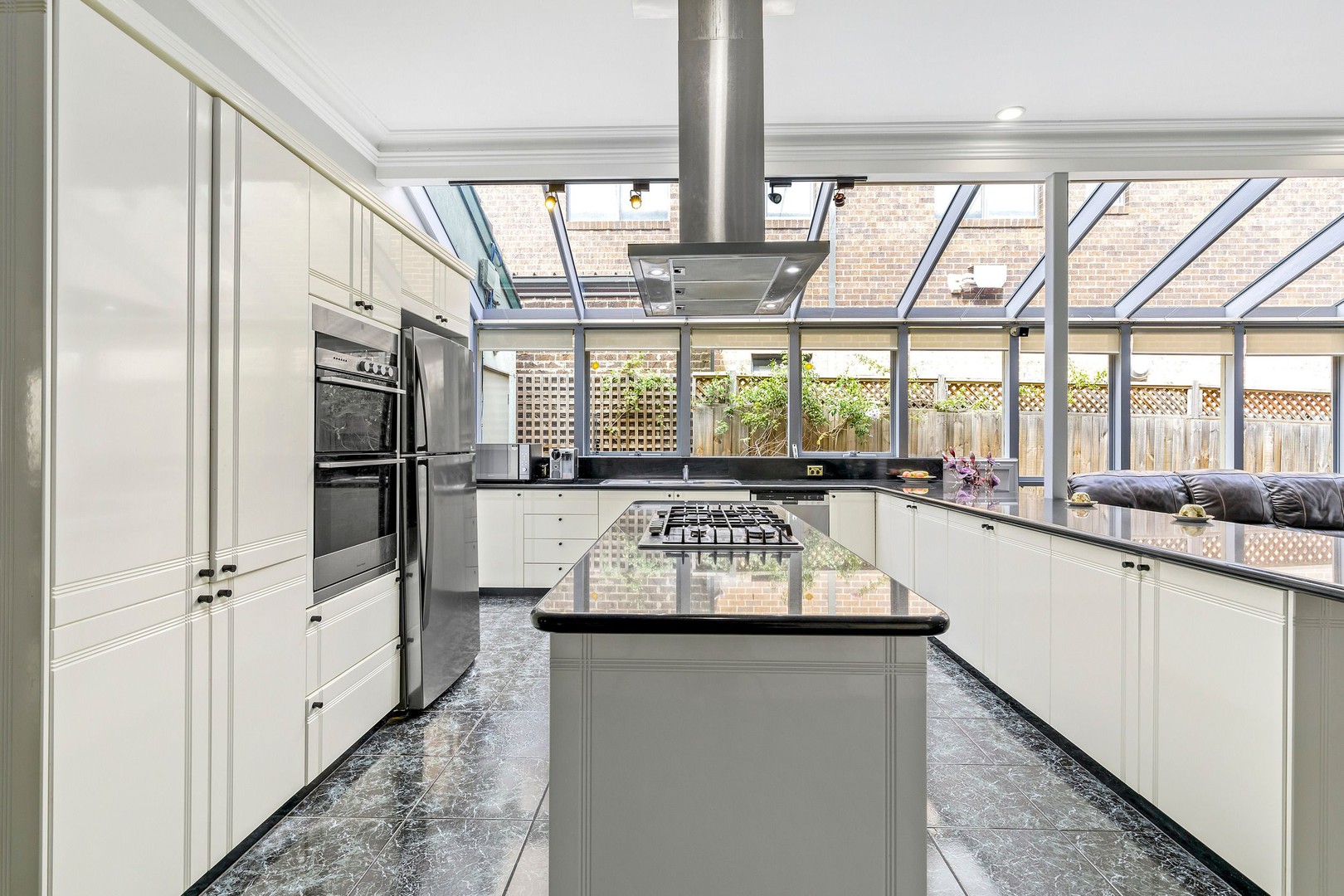 25 Hayes Road, Strathmore, VIC 3041 - Thumbnail 2 - 12/02/2021