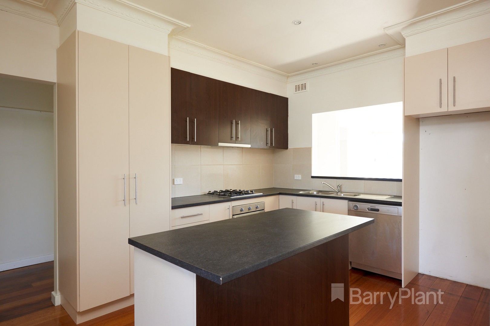 13 Wallace Avenue, Dandenong, VIC 3175 - Thumbnail 2 - 12/02/2021