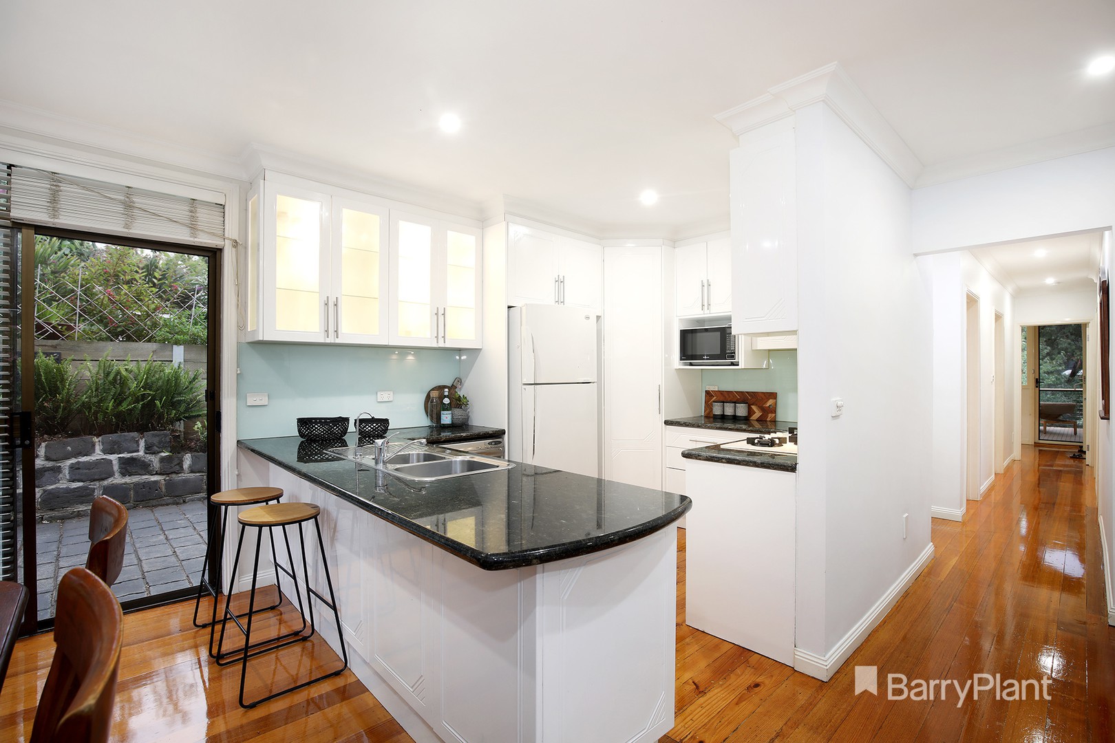 16 Longview Street, Pascoe Vale, VIC 3044 - Thumbnail 2 - 15/02/2021