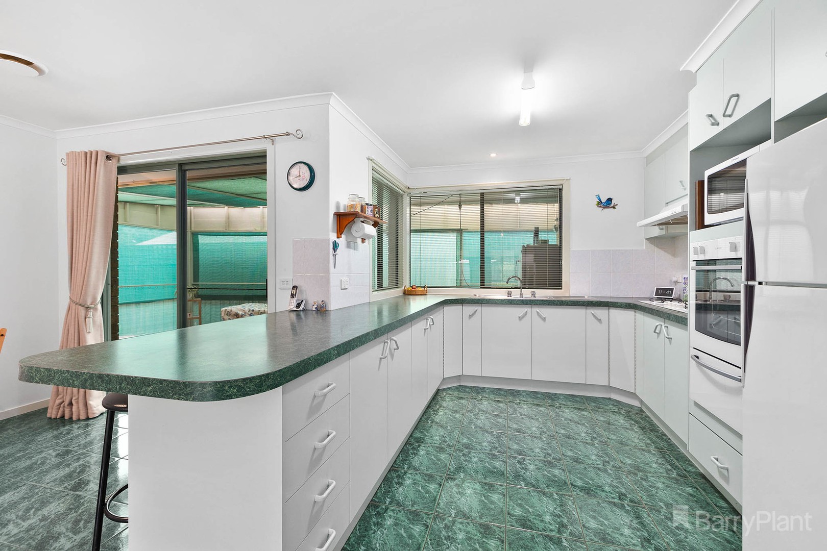 7 Delphin CourtNarre Warren, VIC 3805, Narre Warren - Thumbnail 3