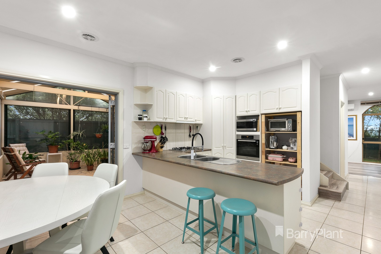 9 Sunrise Crescent, Templestowe Lower, VIC 3107, Templestowe Lower - Thumbnail 3