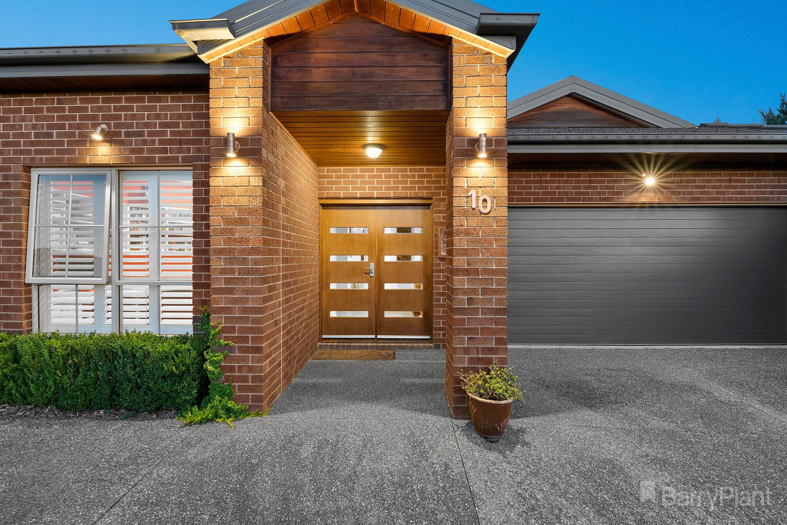 10 Garden View CourtNarre Warren North, VIC 3804, Narre Warren North - Thumbnail 2