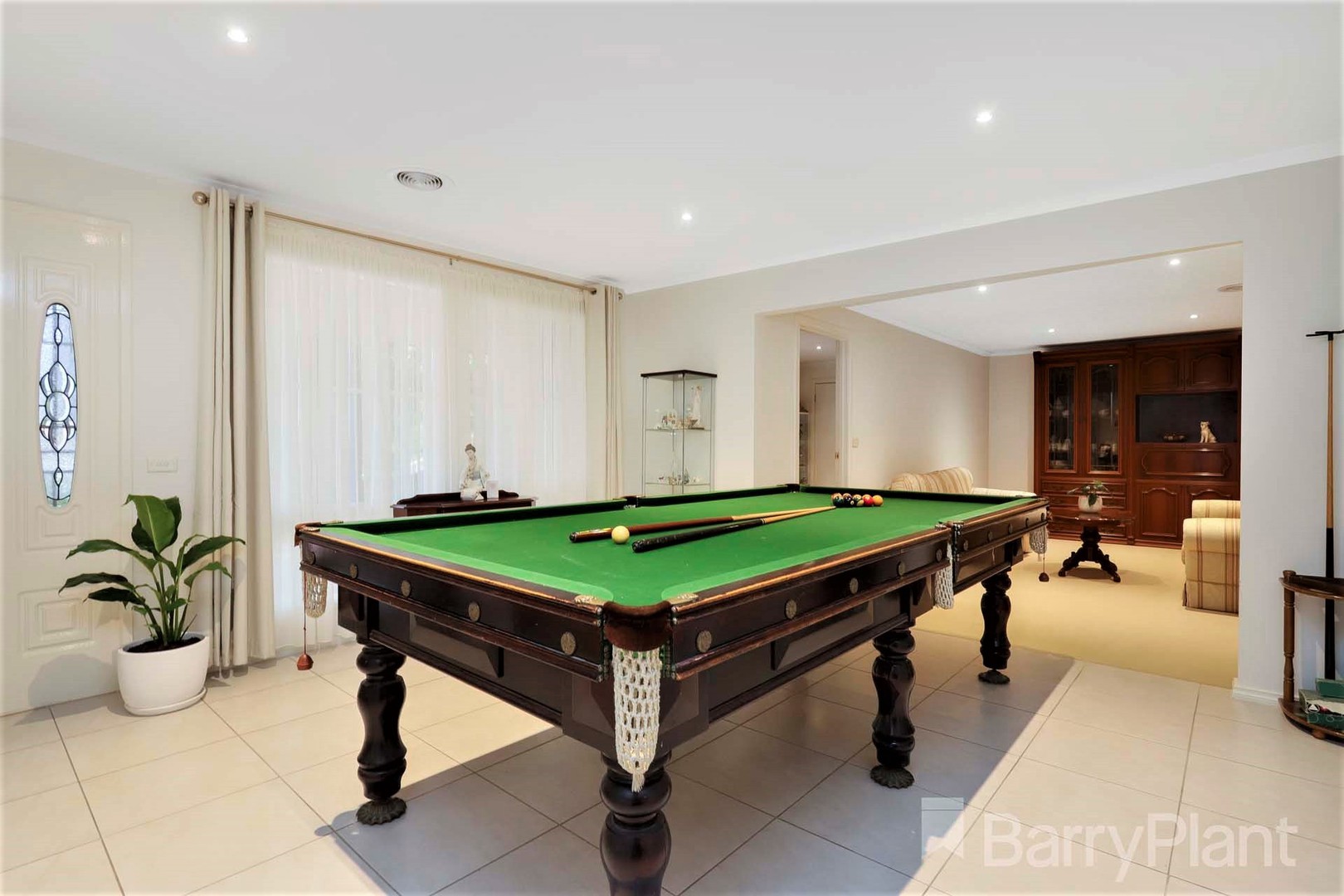 8 Wichill Close, Greenvale, VIC 3059 - Thumbnail 2 - 16/02/2021