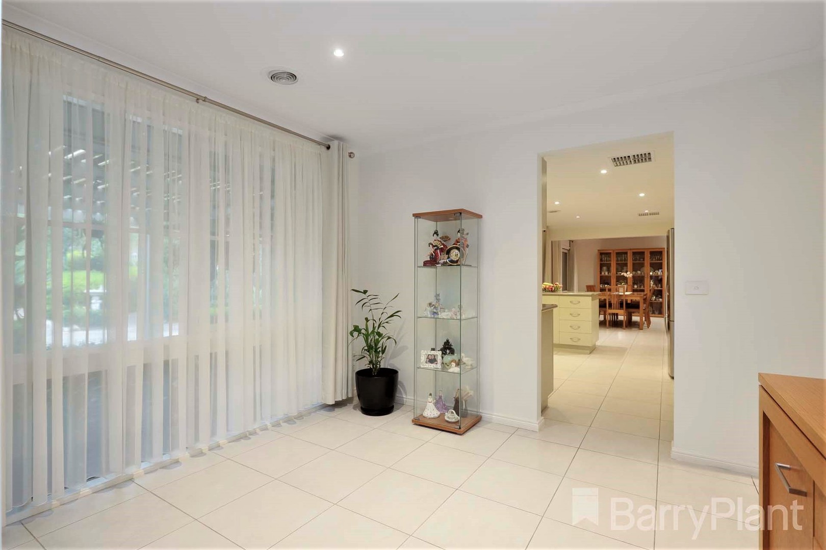 8 Wichill CloseGreenvale, VIC 3059, Greenvale - Thumbnail 7
