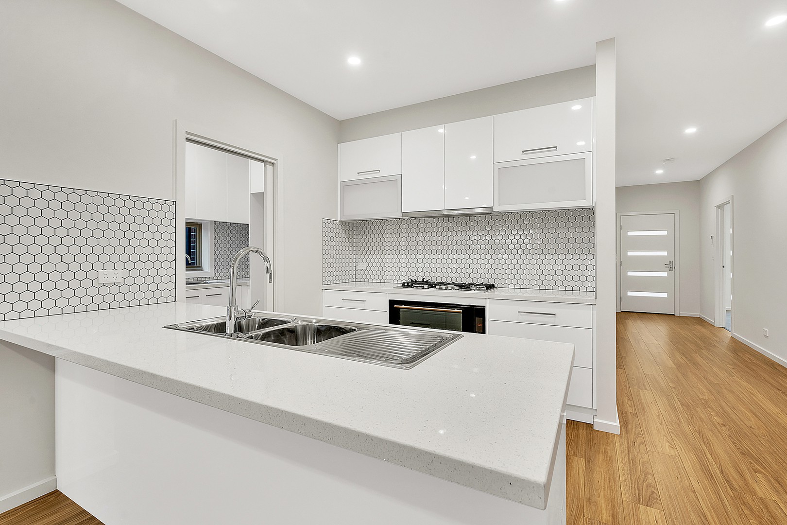 18 Middle Way, Mickleham, VIC 3064 - Thumbnail 1 - 18/02/2021