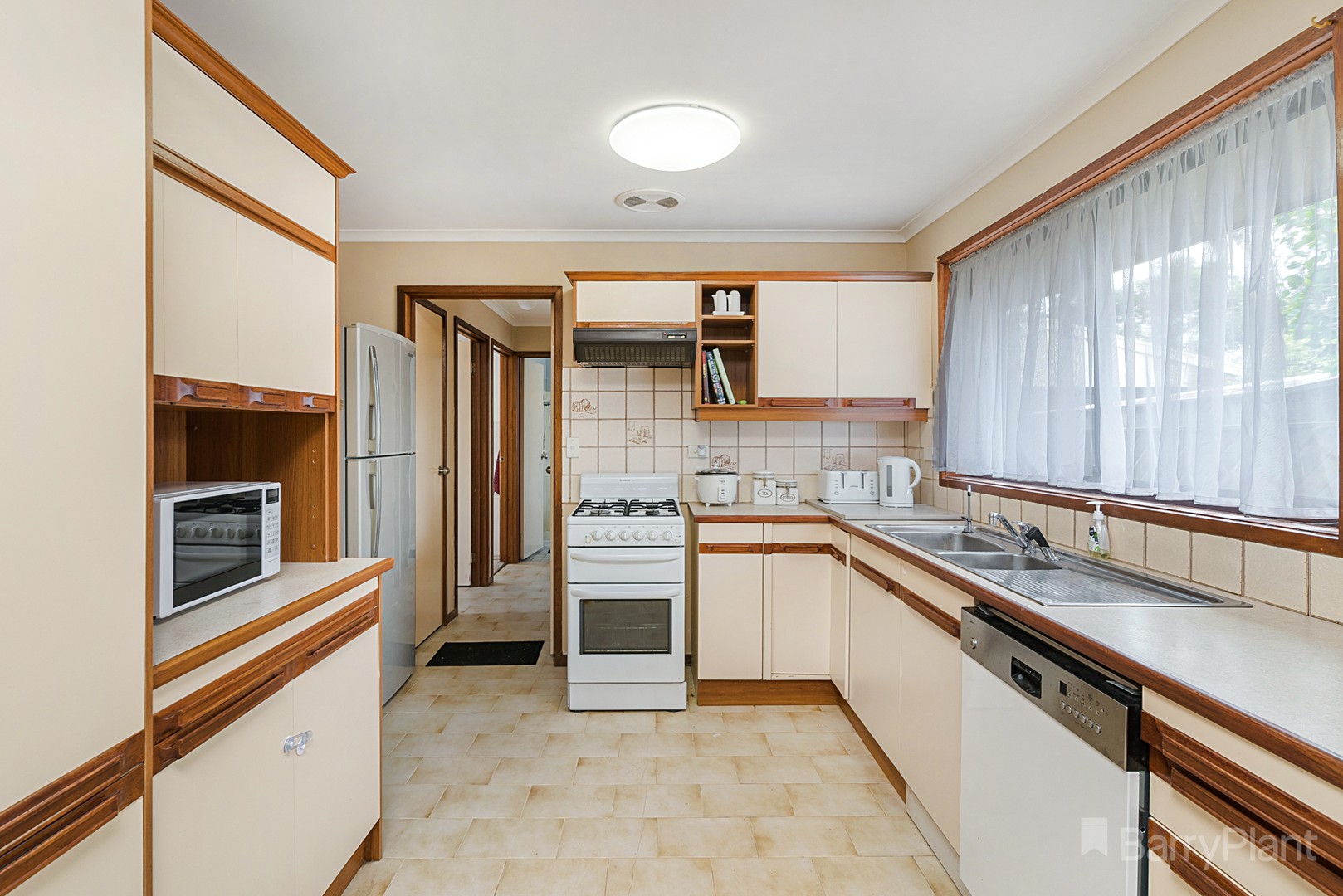 12 Portmarnock CourtSunbury, VIC 3429, Sunbury - Thumbnail 4