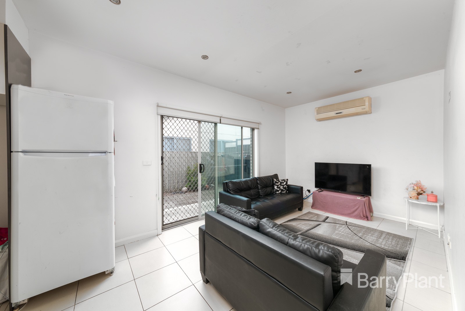 2/55 Kiewa CrescentDallas, VIC 3047, Dallas - Thumbnail 3