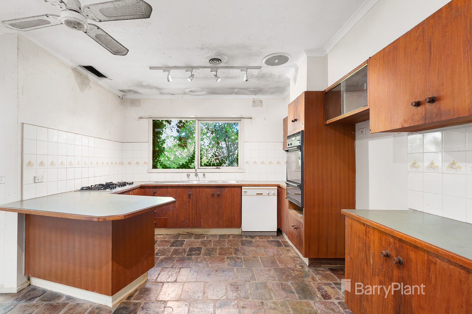 58 Clay Drive, Doncaster, VIC 3108, Doncaster - Thumbnail 3