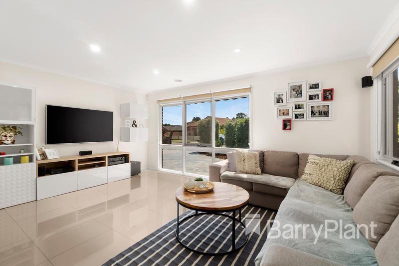 3 Tenterden PlaceMill Park, VIC 3082, Mill Park - Thumbnail 4
