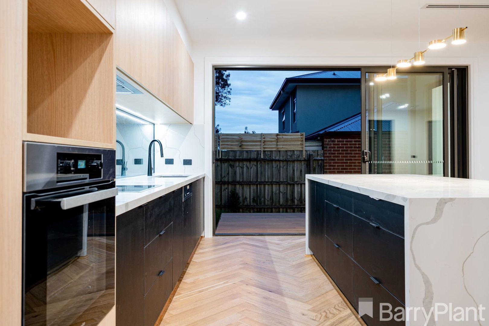 2/13 Wolseley AvenueGlen Waverley, VIC 3150, Glen Waverley - Thumbnail 4