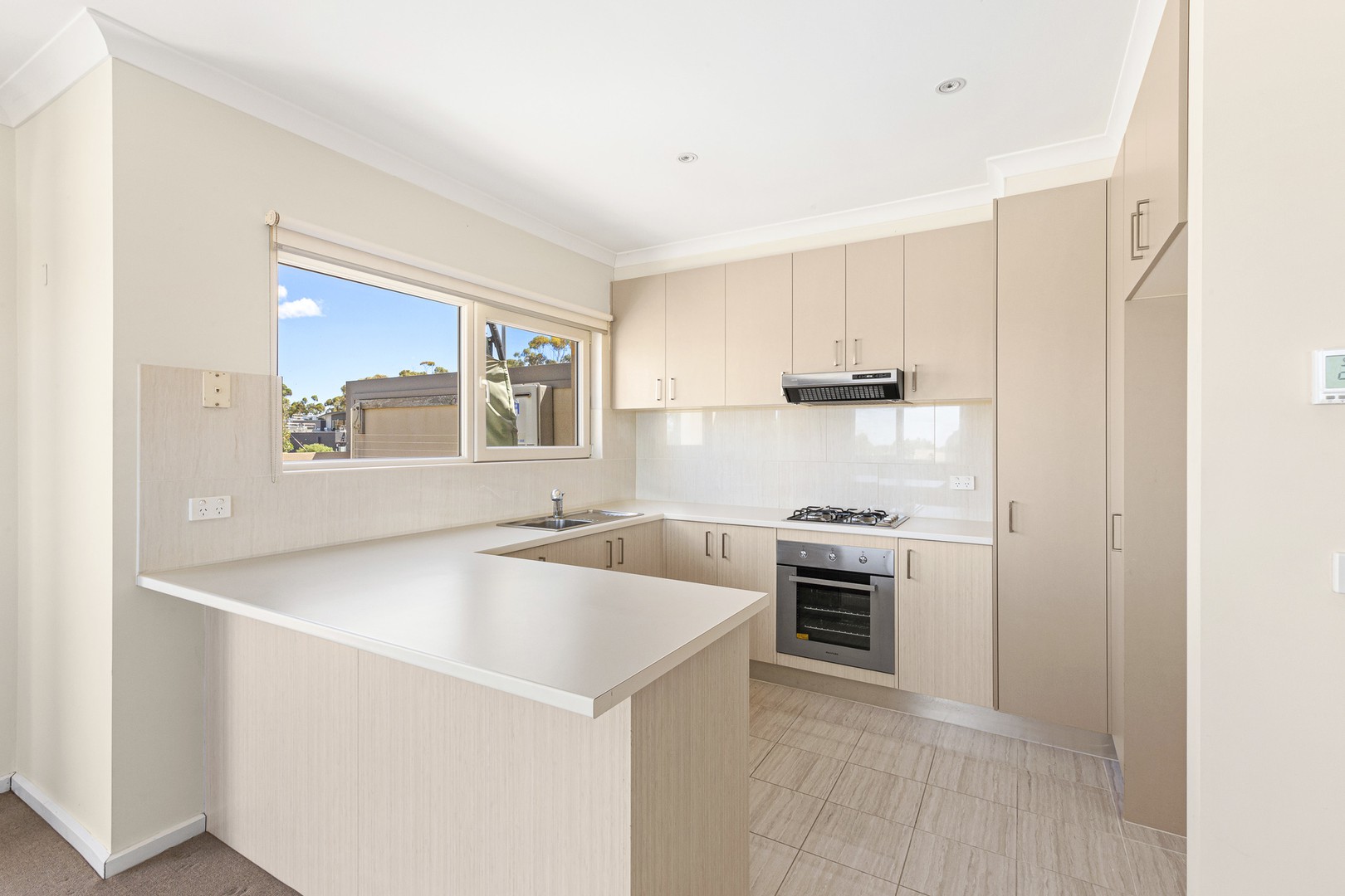 1/3 Gourlay RoadHillside, VIC 3037, Hillside - Thumbnail 3