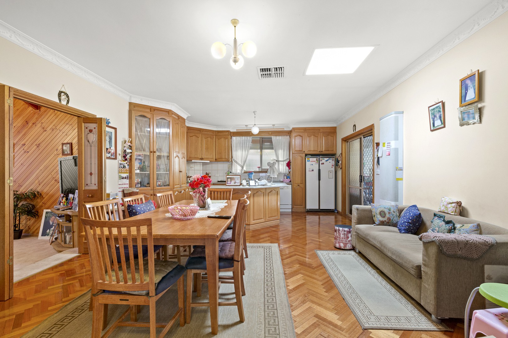 8 Queen Victoria CrescentTaylors Lakes, VIC 3038, Taylors Lakes - Thumbnail 5