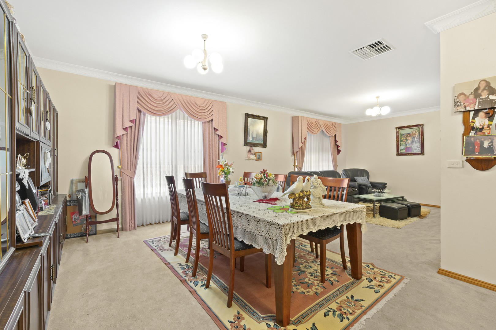 8 Queen Victoria CrescentTaylors Lakes, VIC 3038, Taylors Lakes - Thumbnail 6