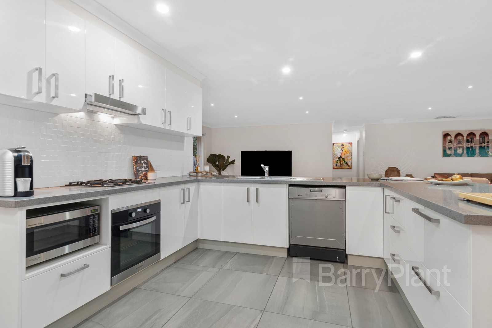 13 Tilba PlaceWantirna South, VIC 3152, Wantirna South - Thumbnail 6