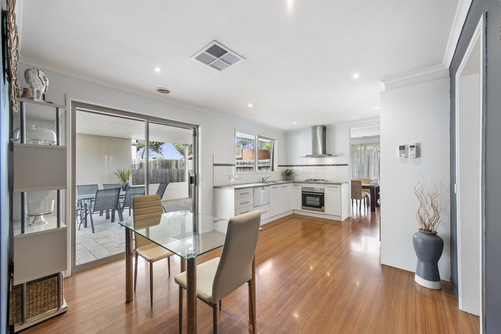 49 Rosina DriveMelton, VIC 3337, Melton - Thumbnail 3