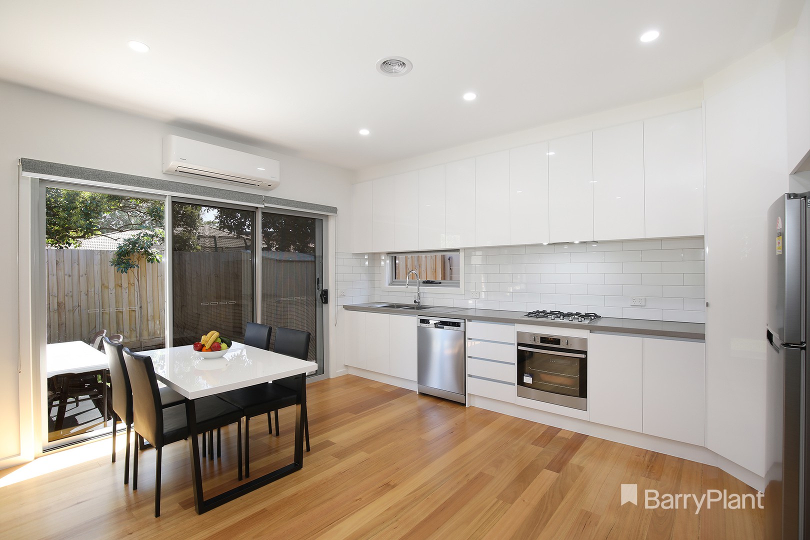 2/12 Swanston Street, Heidelberg Heights, VIC 3081, Heidelberg Heights - Thumbnail 2