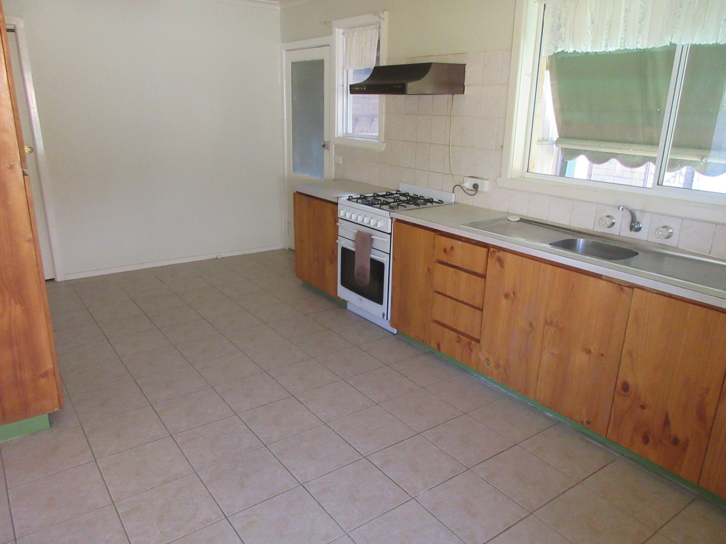 22 Joan Street, Sunshine West, VIC 3020 - Thumbnail 2 - 24/02/2021