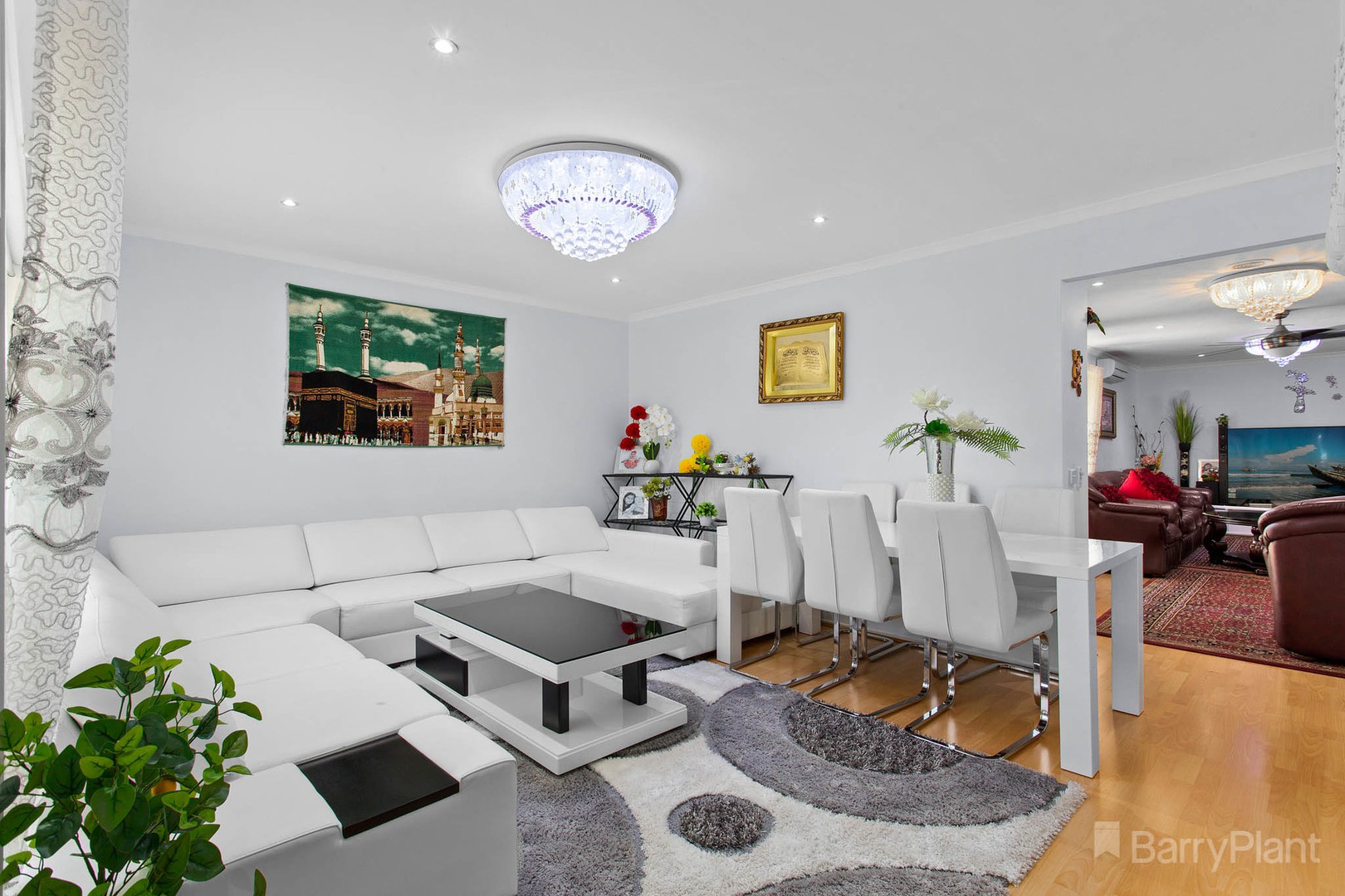 327 Ormond RoadNarre Warren South, VIC 3805, Narre Warren South - Thumbnail 2
