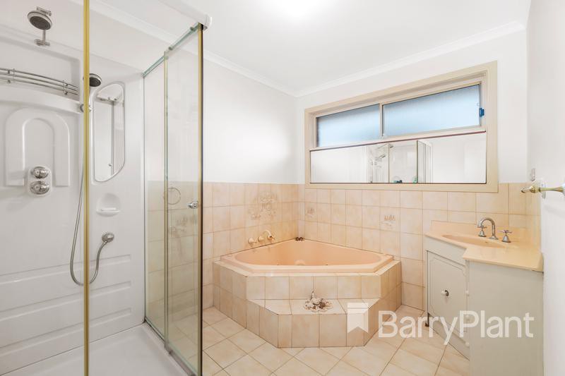 12 Moorhead DriveMill Park, VIC 3082, Mill Park - Thumbnail 7