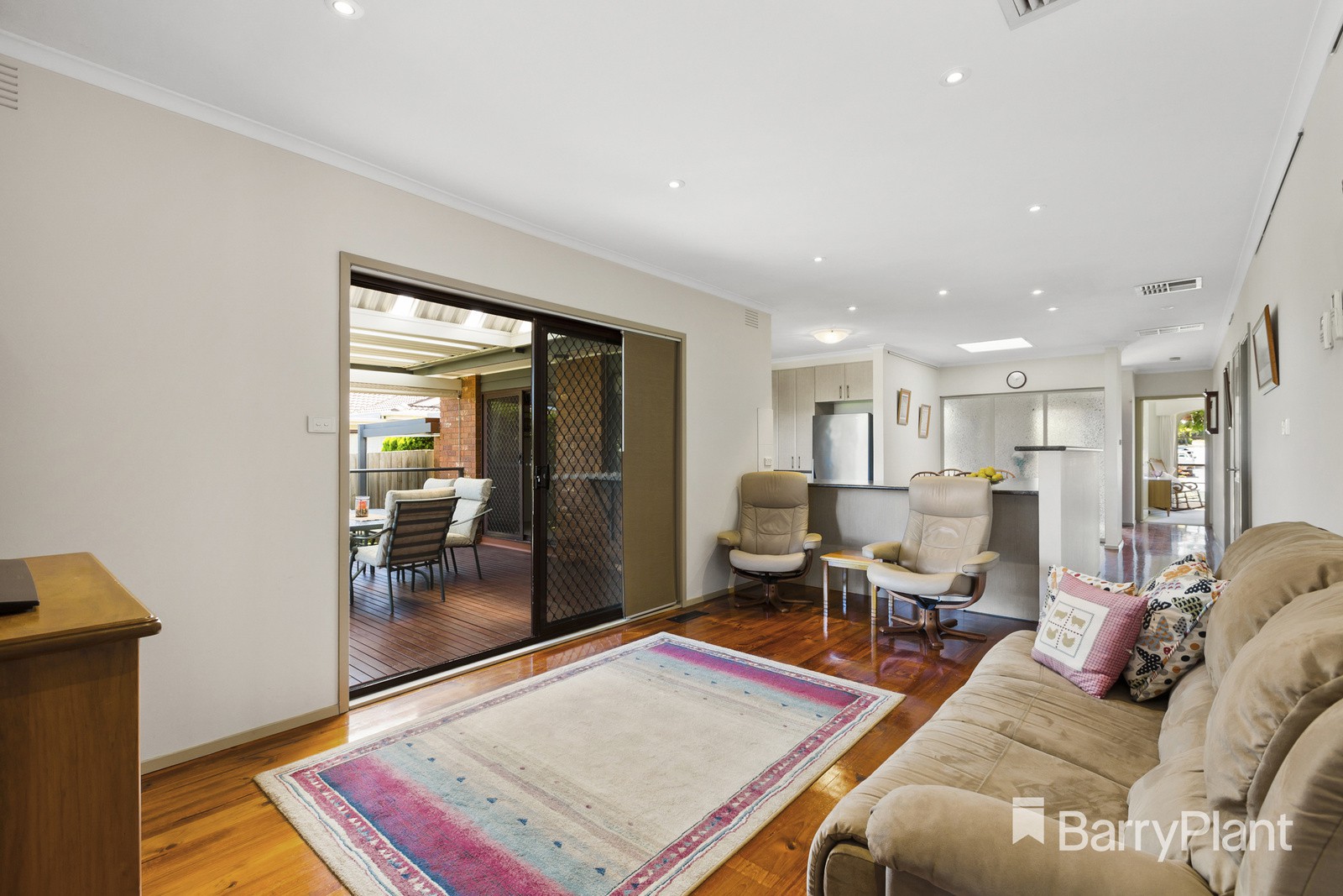 74 Mannering DriveGlen Waverley, VIC 3150, Glen Waverley - Thumbnail 4