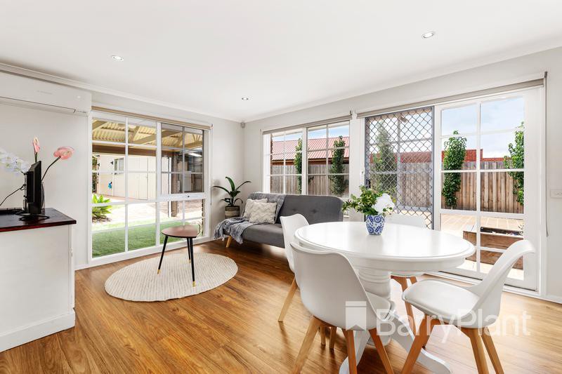 6 Grenda DriveMill Park, VIC 3082, Mill Park - Thumbnail 4