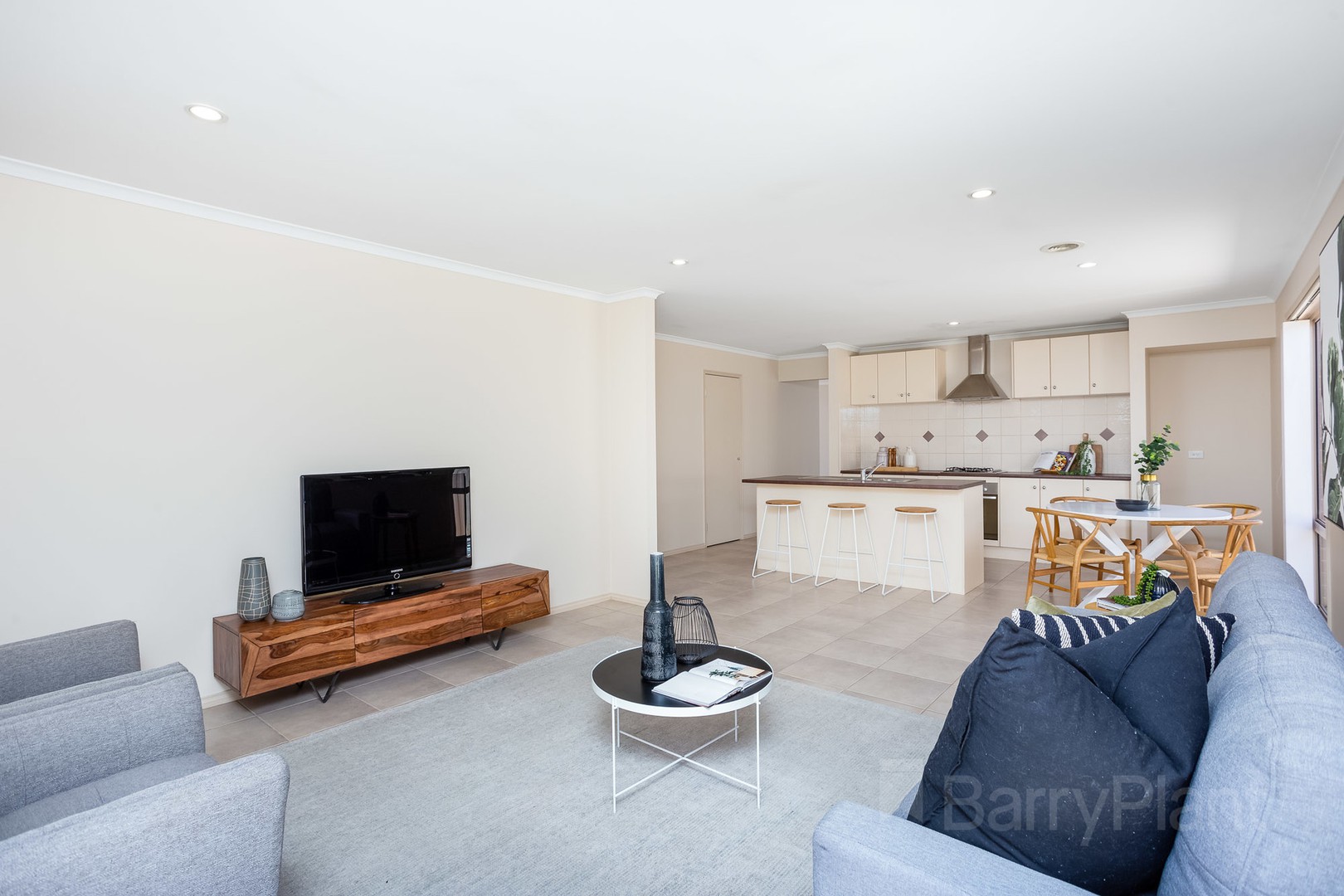 34 San Sebastian DrivePoint Cook, VIC 3030, Point Cook - Thumbnail 4