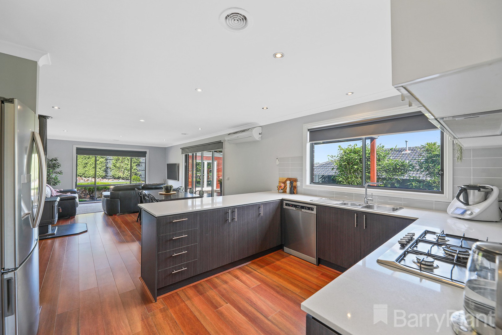 26 Buscombe CrescentDrouin, VIC 3818, Drouin - Thumbnail 3