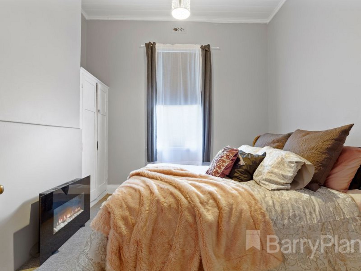 197 Humffray Street NorthBallarat East, VIC 3350, Ballarat East - Thumbnail 3