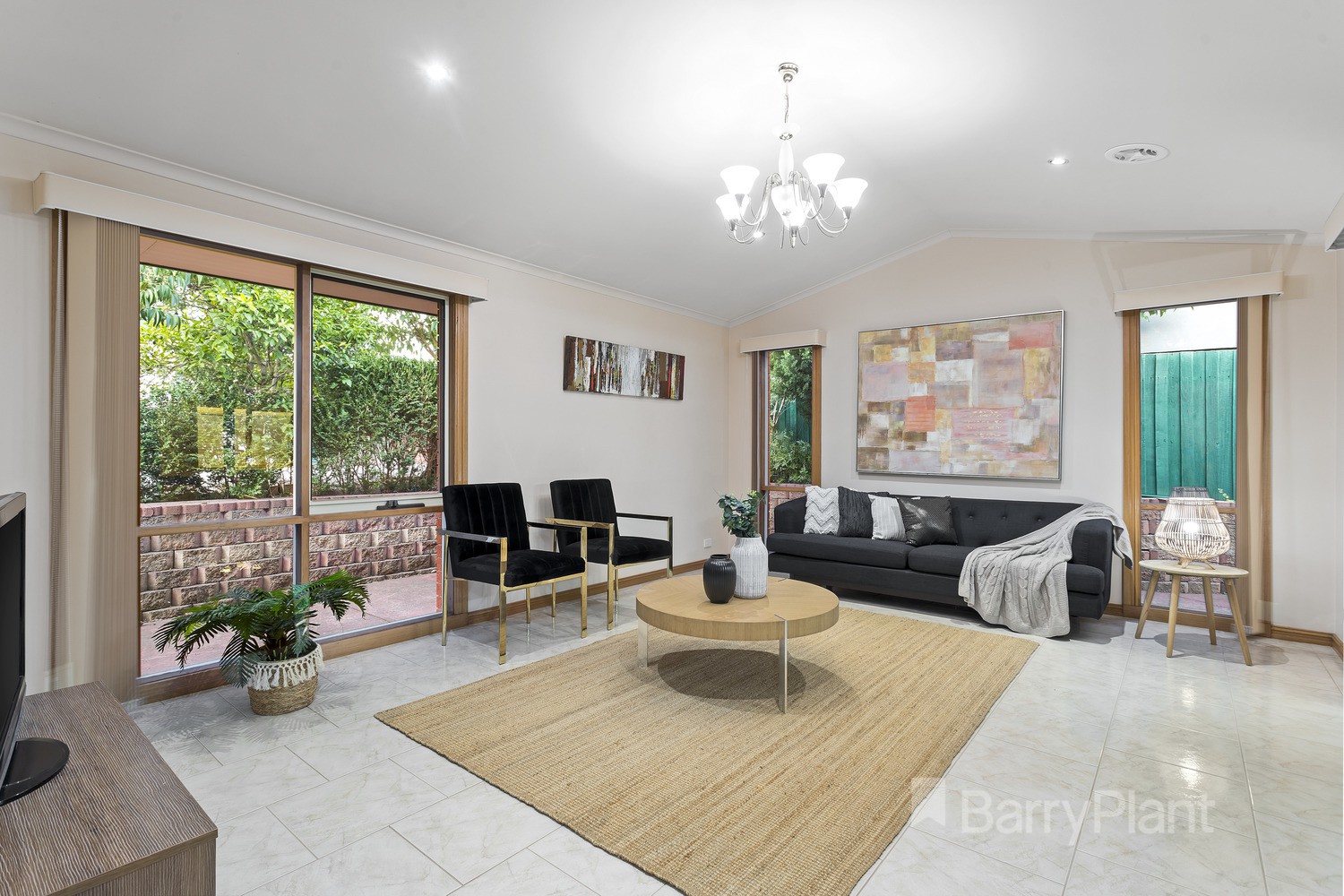 24 Eucalypt Drive, Mill Park, VIC 3082 - Thumbnail 2 - 26/02/2021