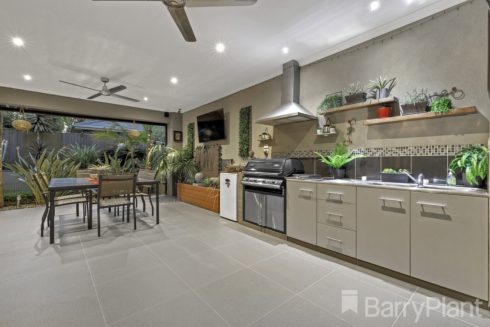 36 Fitzjohns DriveBundoora, VIC 3083, Bundoora - Thumbnail 6