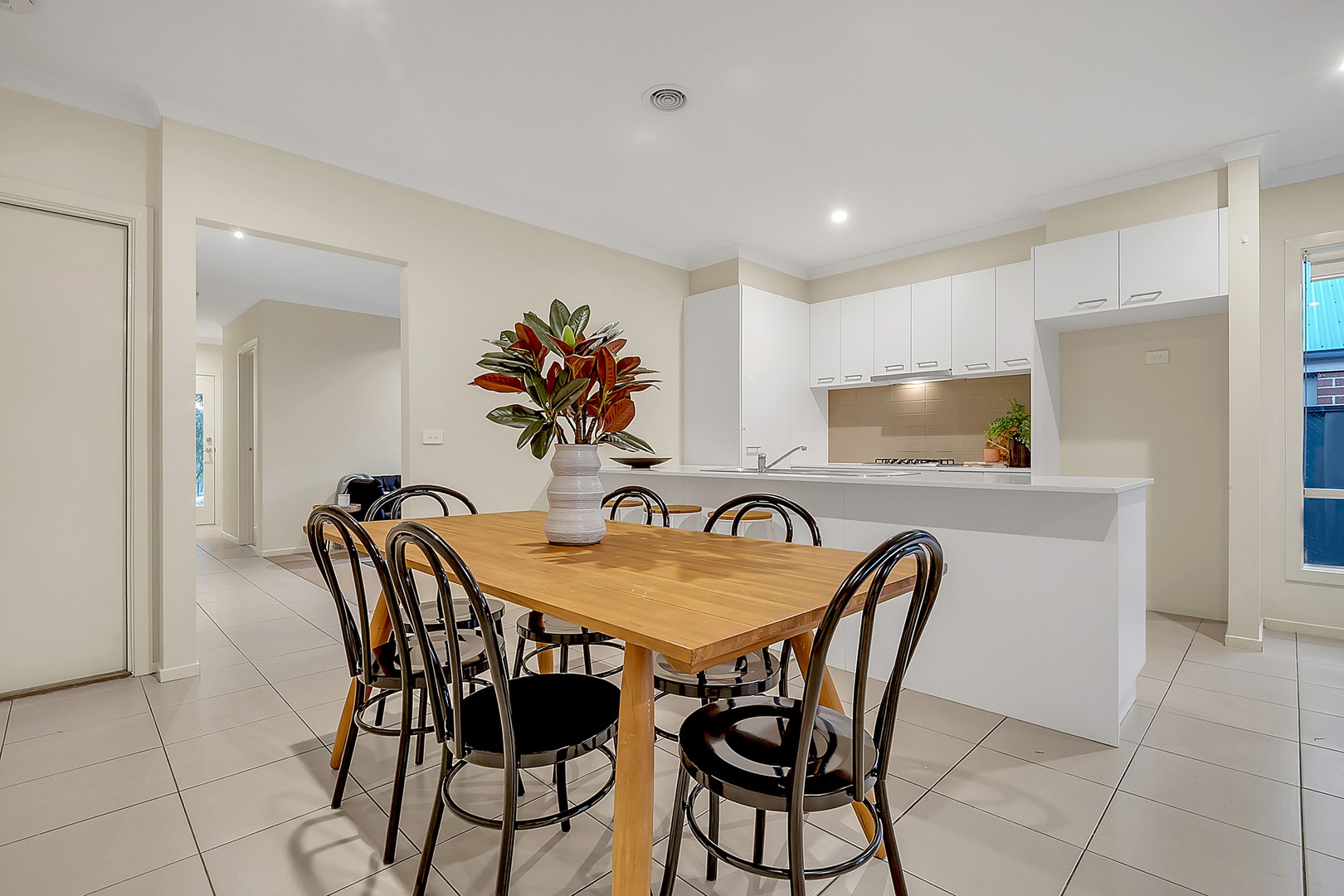 21 Calibre AvenueCraigieburn, VIC 3064, Craigieburn - Thumbnail 4