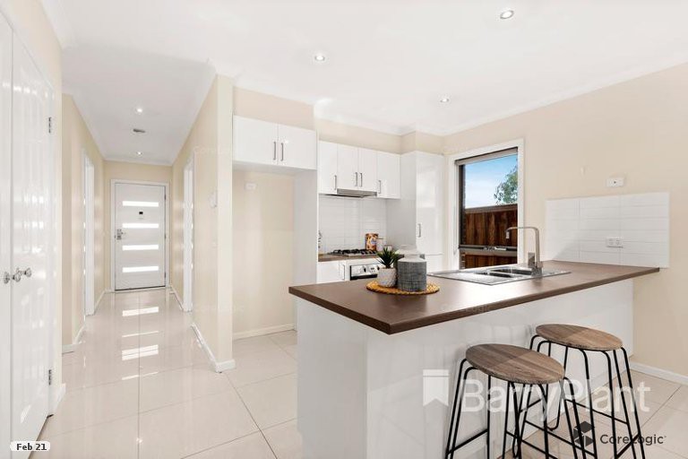 54 Saxony DriveEpping, VIC 3076, Epping - Thumbnail 4