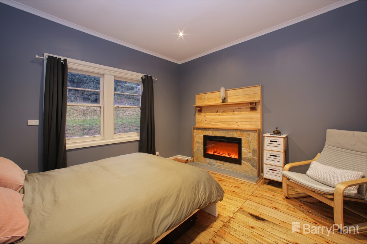 19 Edmunds RoadCockatoo, VIC 3781, Cockatoo - Thumbnail 4