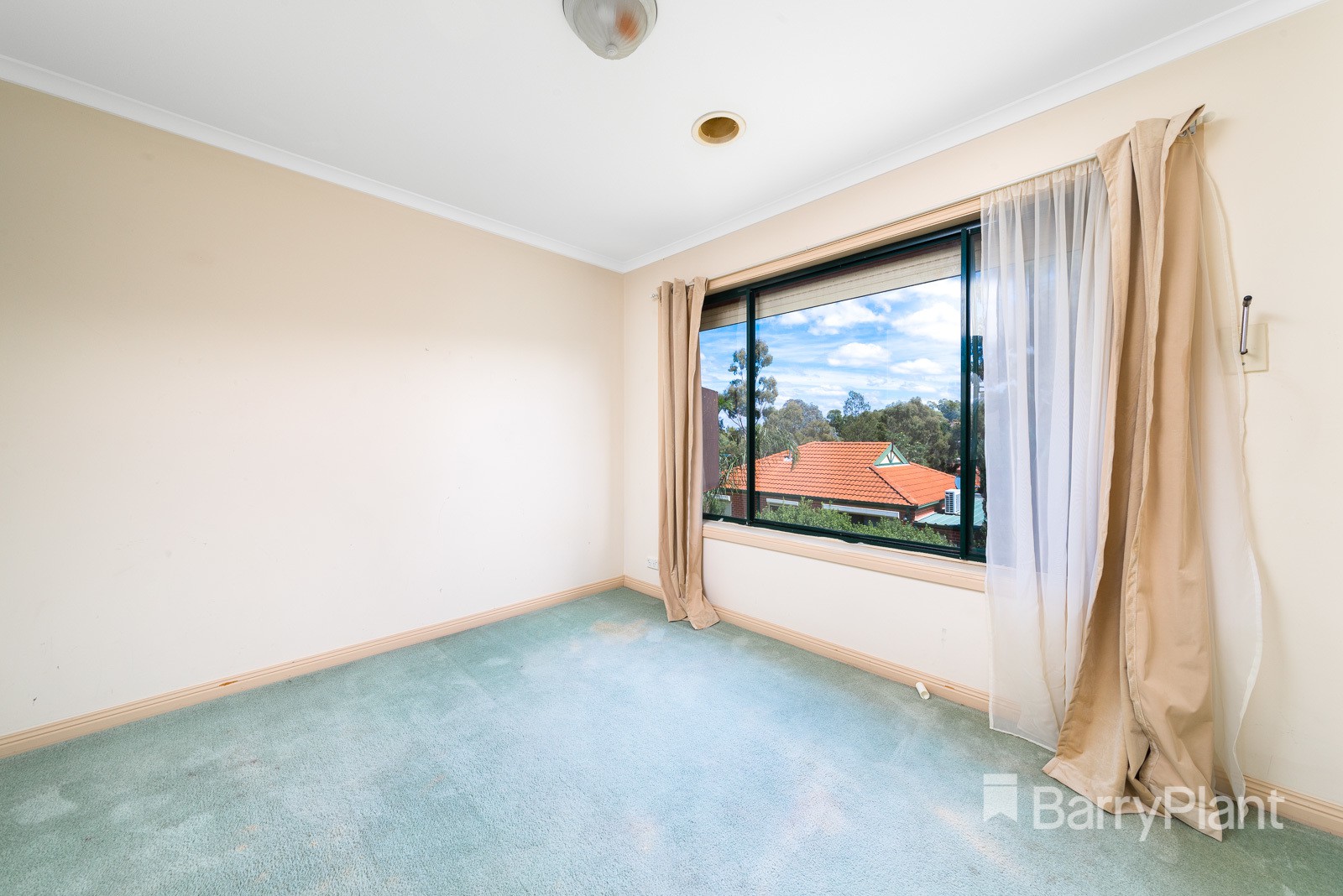 11/2-8 Knight CrescentRoxburgh Park, VIC 3064, Roxburgh Park - Thumbnail 7