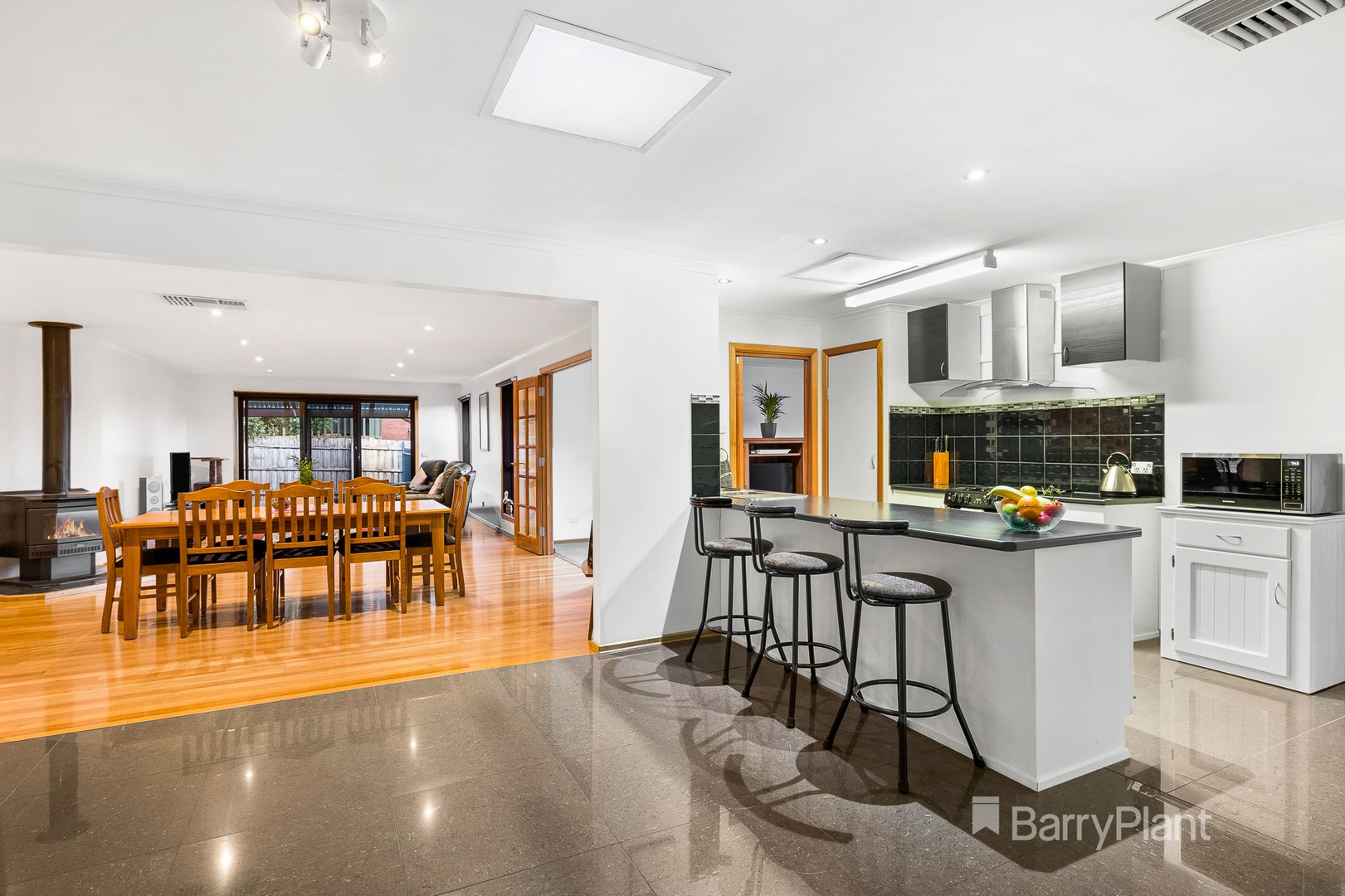 74 Landscape DriveMooroolbark, VIC 3138, Mooroolbark - Thumbnail 2