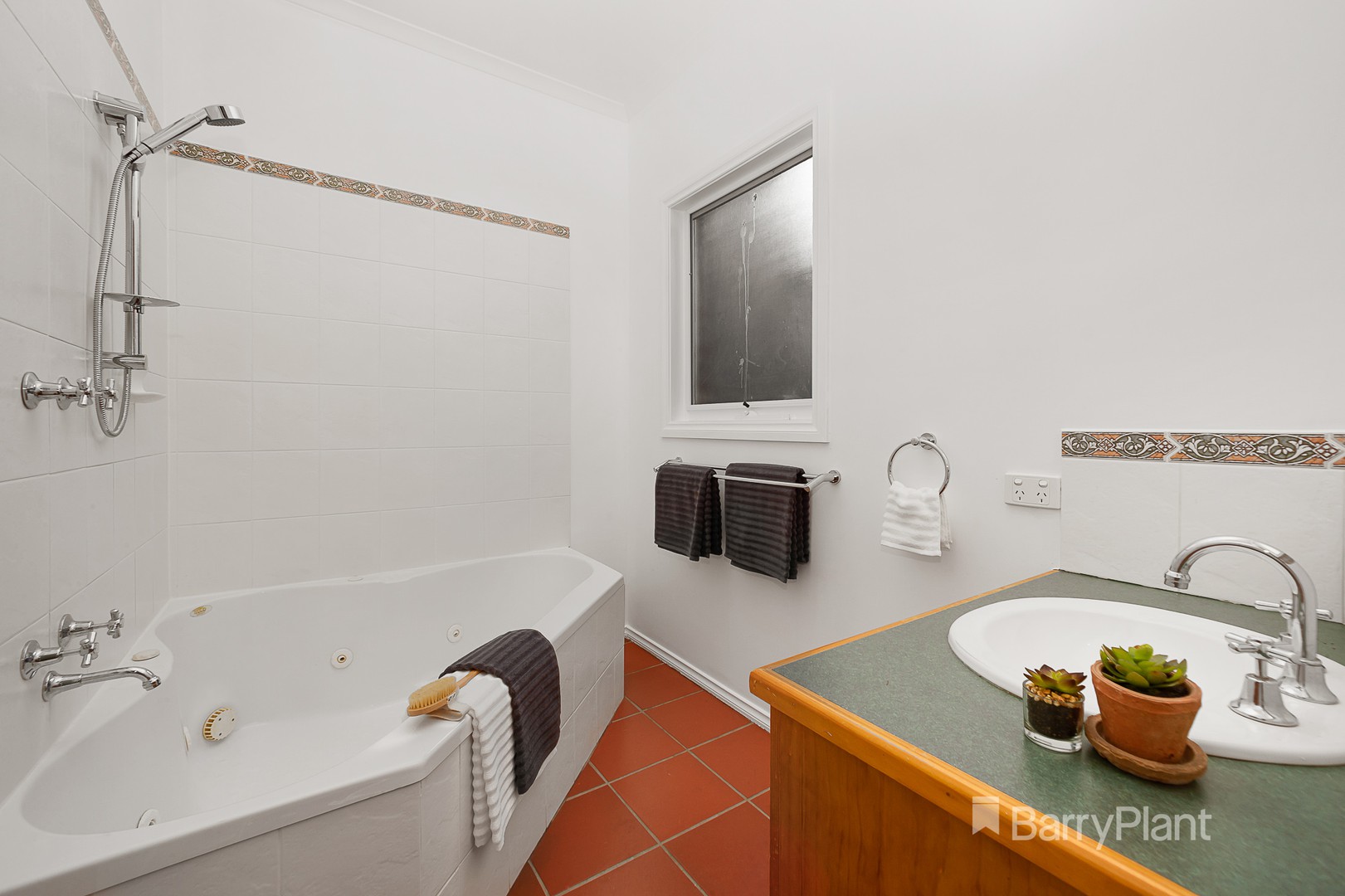 6A Kirwana Grove, Montmorency, VIC 3094, Montmorency - Thumbnail 8